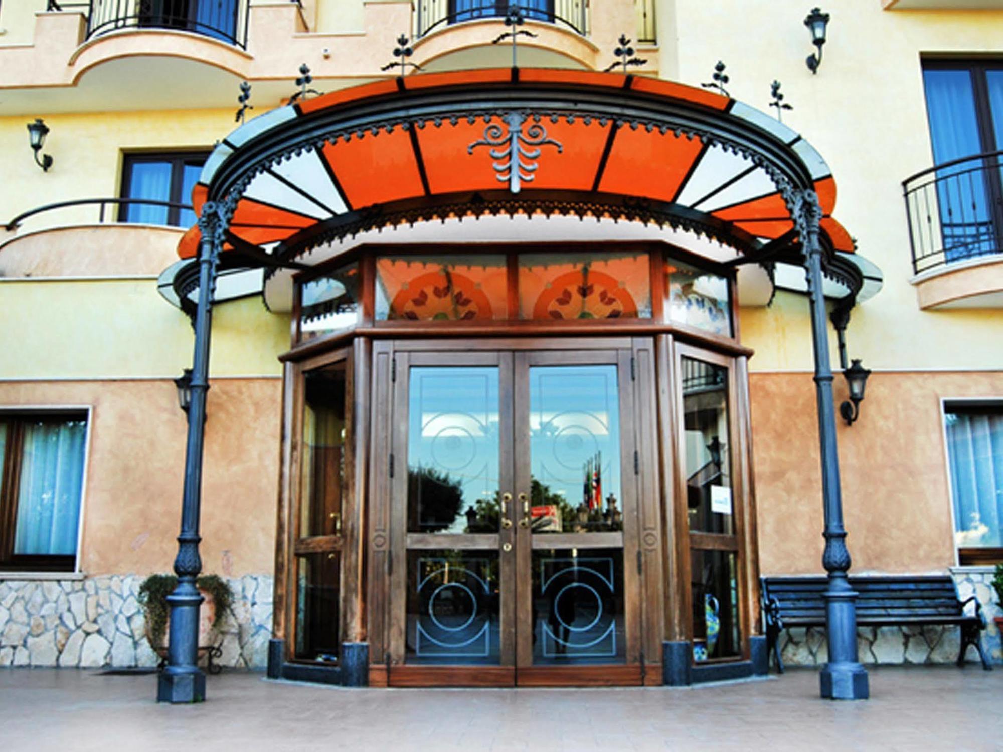 Hotel La Fayette Licola Εξωτερικό φωτογραφία